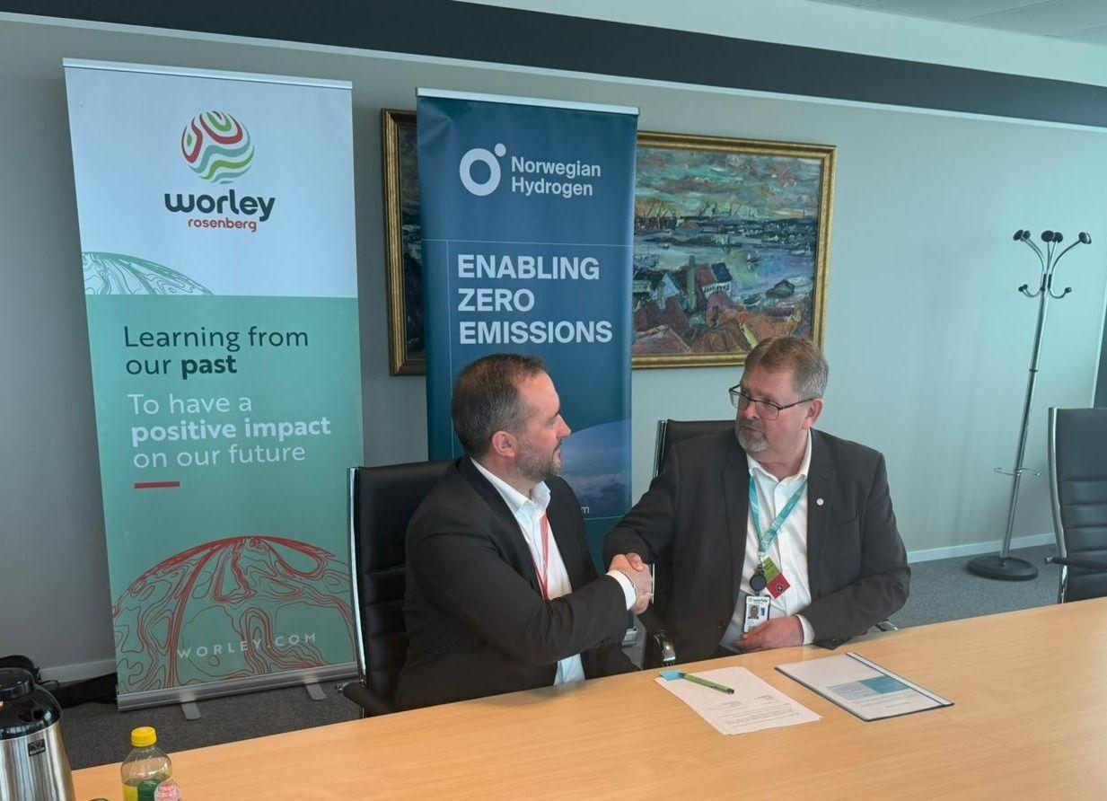 Jens Berge (Norwegian Hydrogen) and Nils Arne Hatleskog (Worley Rosenberg)